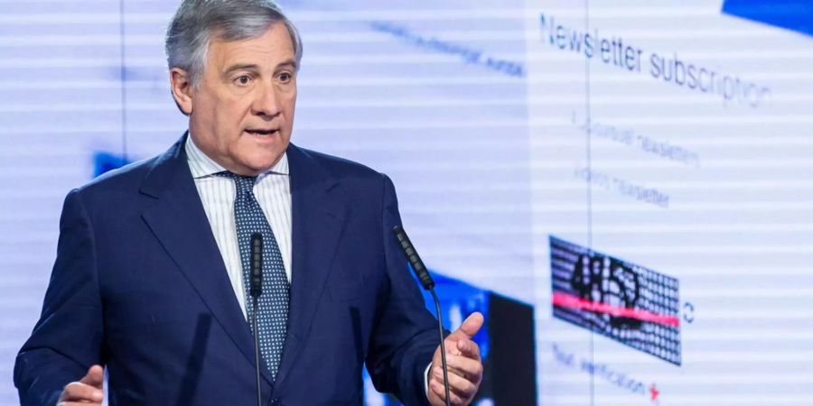 Sieben Milliarden Schweizer Franken um die Maghreb-Route zu schliessen? - Antonio Tajani