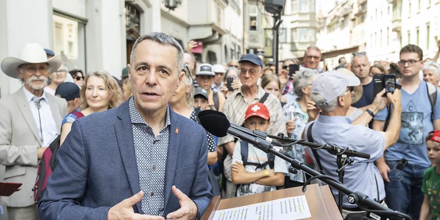 Am Donnerstag machte der Bundesrat in Schaffhausen Halt. Im Bild Bundespräsident Ignazio Cassis bei seiner Rede zur Bevölkerung