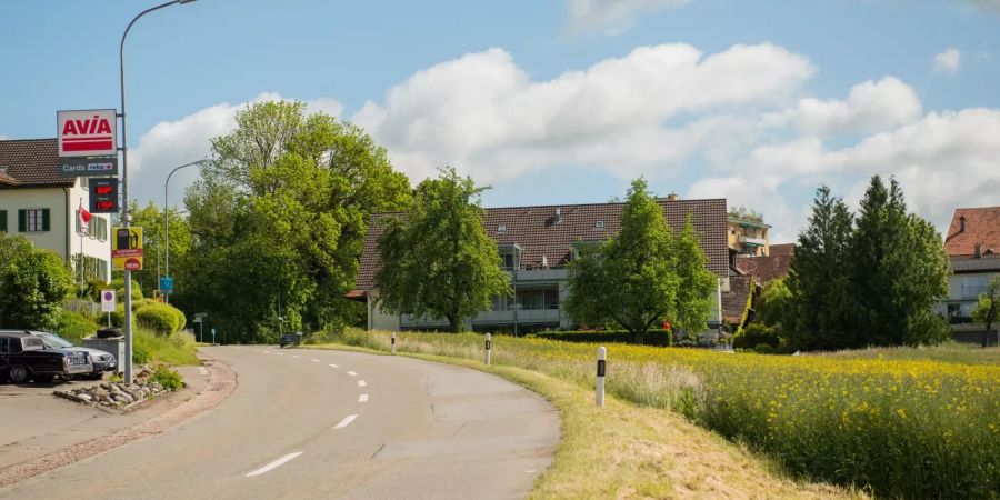 Ortseinfahrt Arni (AG) an der Kelleramtstrasse.