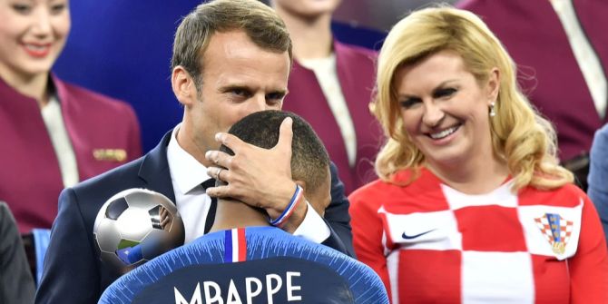 emmanuel macron Mbappé