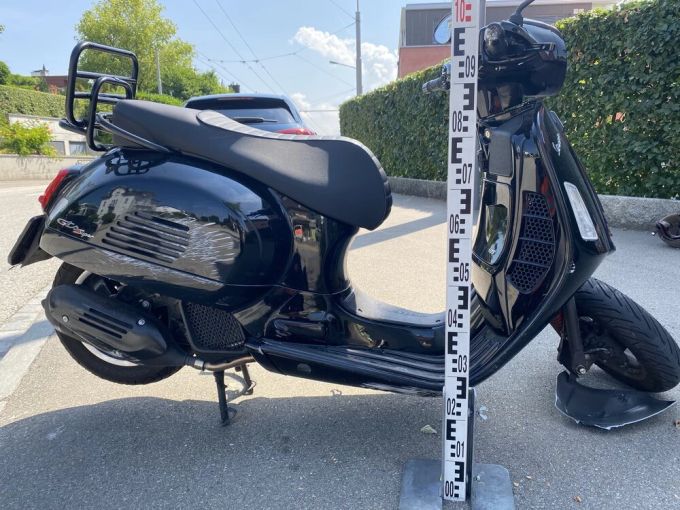 Verunfalltes Motorrad.