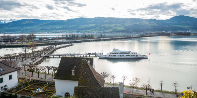 Blick auf den Hafen von Rapperswil-Jona. Blick auf den Hafen von Rapperswil-Jona.