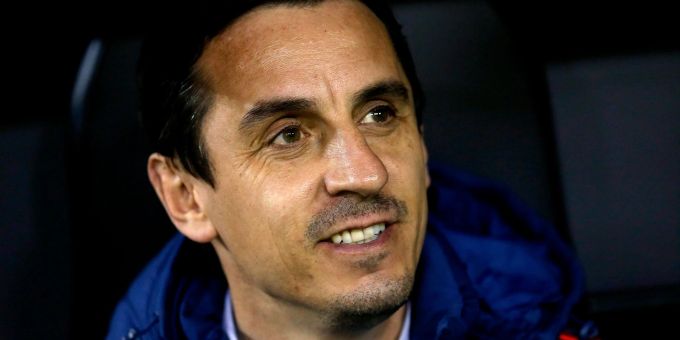 Gary Neville sieht die künftige Doppelrolle Rangnicks kritisch. Gary Neville sieht die künftige Doppelrolle Rangnicks kritisch.