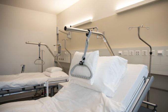 Das Inselspital in Bern spricht von einer derzeit «dünnen Personaldecke». Inselspital Bern