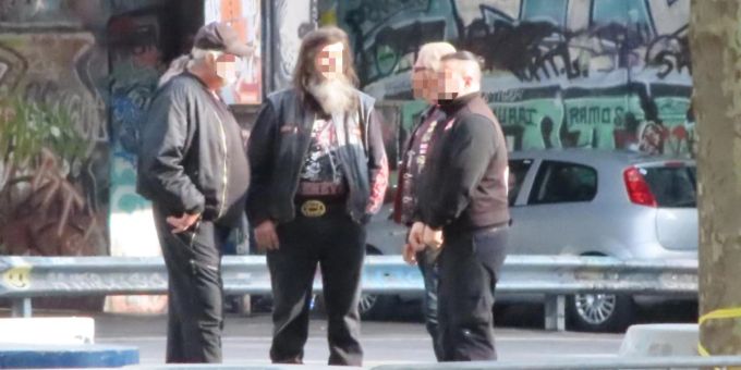 Rund um den Rocker-Prozess bleibt es am Mittwoch im Vergleich zu den anderen Tagen ruhig. Rocker Prozess