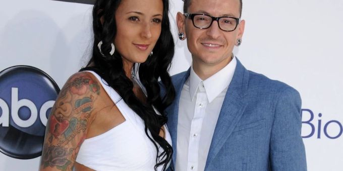 Talinda und Chester Bennington auf einem Event im Jahr 2012. Talinda und Chester Bennington auf einem Event im Jahr 2012.