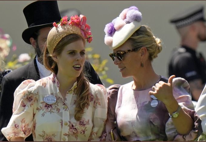 Prinzessin Beatrice und Zara Tindall beim berühmten Pferderennen Royal Ascot. royal ascot