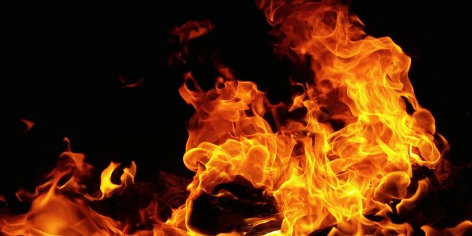 Ein Feuer. (Symbolbild) feuer