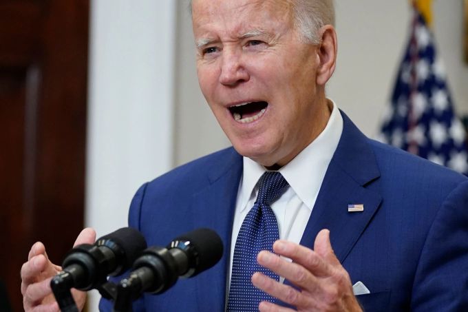 US-Präsident Joe Biden äussert sich im Weissen Haus über den Amoklauf an einer Grundschule in Texas. Manuel Balce Ceneta/AP/dpa US-Präsident Biden