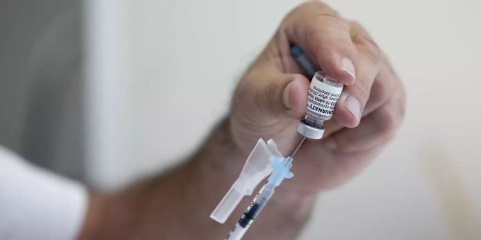 51,18 Prozent der Bevölkerung sind bisher in der Schweiz gegen das Coronavirus geimpft. (Symbolbild) 51,18 Prozent der Bevölkerung sind bisher in der Schweiz gegen das Coronavirus geimpft. (Symbolbild)