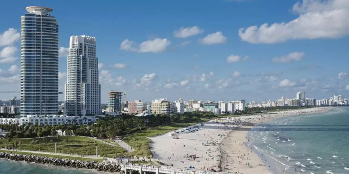 Er soll bereits hier wohnen. Shakira soll im April nach Miami umziehen. Miami Shakira