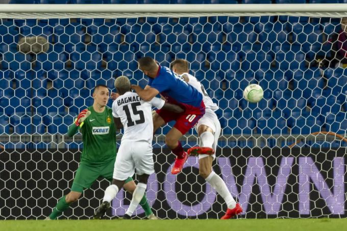 In der 15. Spielminute bringt Cabral die Basler in Führung. Cabral