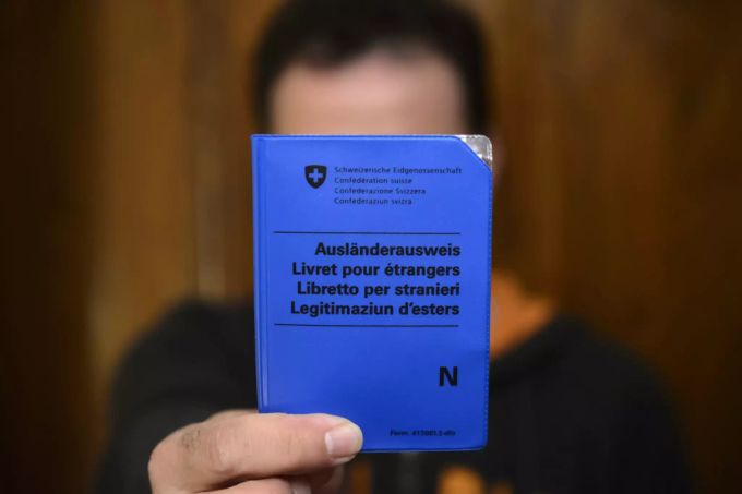 In der Schweiz sind vor allem Personen mit Migrationshintergrund ungeimpft. Das liegt an der kulturellen und Sprachbarriere, aber nicht nur. Migranten Schweiz Coronavirus Impfung