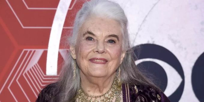 Lois Smith bei der Verleihung der Tony Awards im Winter Garden Theatre. Foto: Evan Agostini/Invision via AP/dpa Lois Smith bei der Verleihung der Tony Awards im Winter Garden Theatre. Foto: Evan Agostini/Invision via AP/dpa