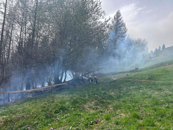 Auch in Altstätten war die Feuerwehr vor Ort. Altstätten SG