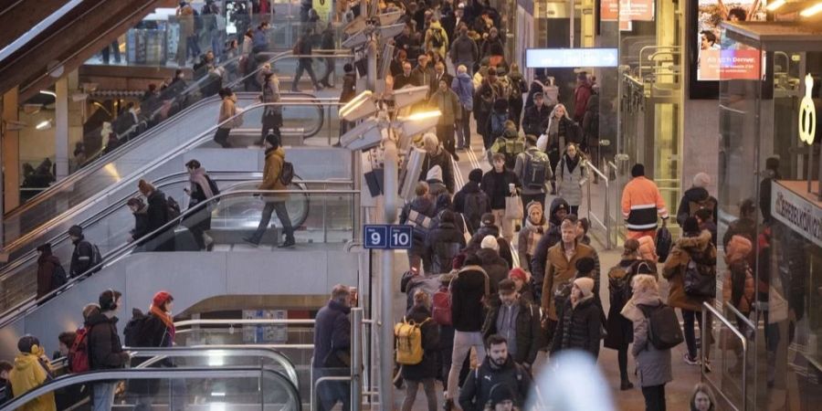 Mit einem nicht existierenden Extrabus, der in nur sechs Minuten eine 160 Kilometer lange Strecke zurücklegen sollte.