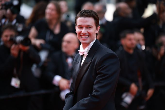 Patrick Schwarzenegger hat es auch ohne die Hilfe seines Vaters geschafft. Patrick Schwarzenegger