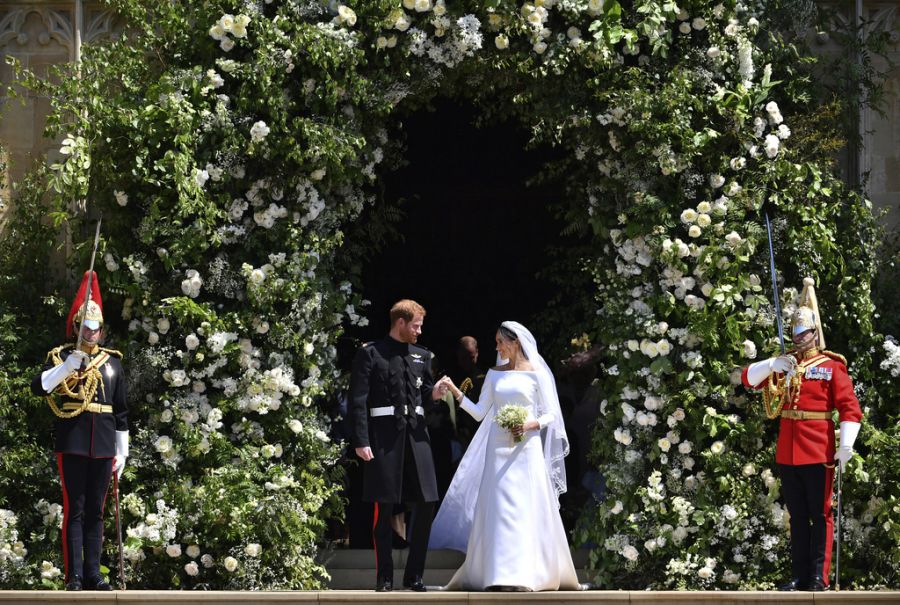 Herzogin Meghan in ihrem Brautkleid, welches sie Queen Elizabeth vor der Trauung angeblich nicht zeigen wollte. (Archivbild)
