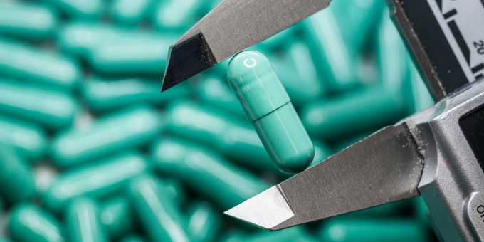 Zur negativen Entwicklung habe auch ein kräftiger Produktionsrückgang in der Pharmaindustrie beigetragen. (Archibild) Pharmaindustrie