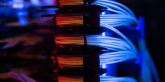 Wegen US-Politik - Deutsche Firmen überprüfen Cloud-Strategie Wegen US-Politik - Deutsche Firmen überprüfen Cloud-Strategie