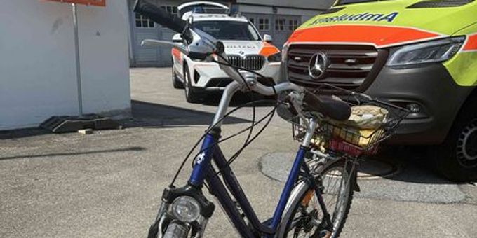 In Urnäsch ist eine Velofahrerin gestürzt. Sturz in Uräsch