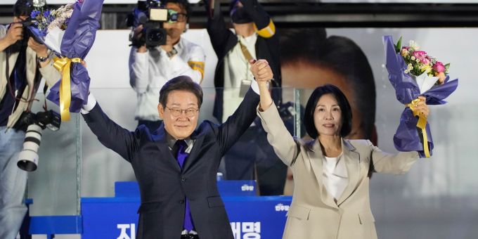 Lees Aufsteiger-Biografie spiegelt eindrücklich den Aufstieg Südkoreas wider. Lee