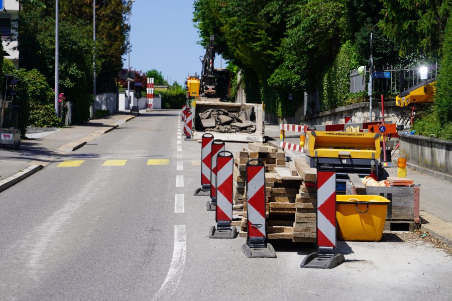 An der Unfallstelle befindet sich eine Baustelle.