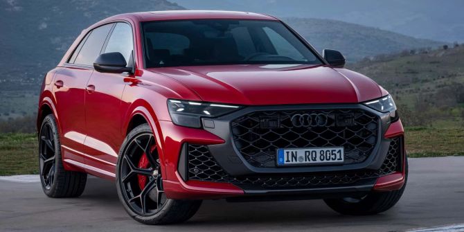 2024 Audi RS Q8 Performance