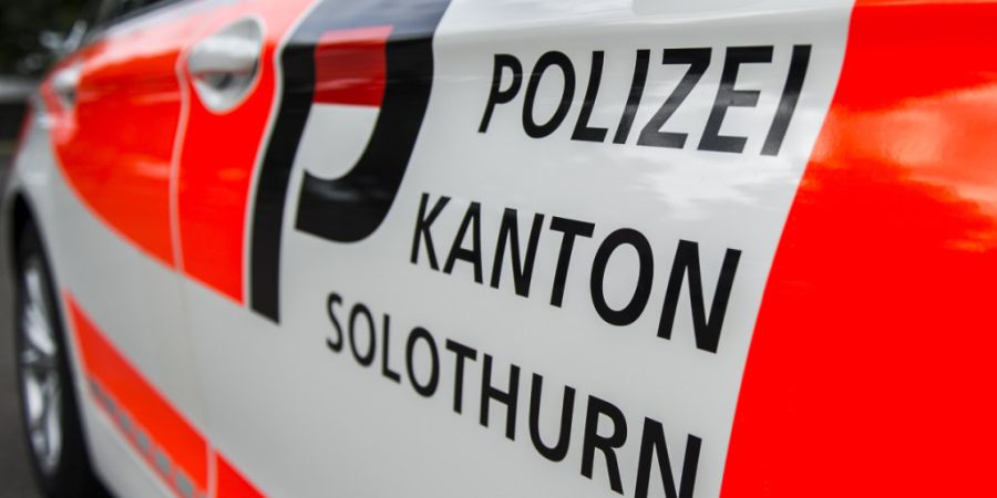 Die Solothurner Polizei hat Ermittlungen zur Identität des unbekannten Lenkers aufgenommen. (Symbolbild)