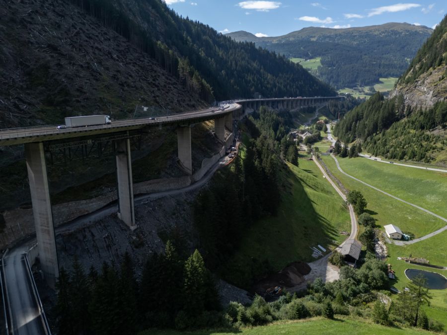 Sie beklagen die hohe Lärm-, Verkehrs- und Feinstaub-Belastung.