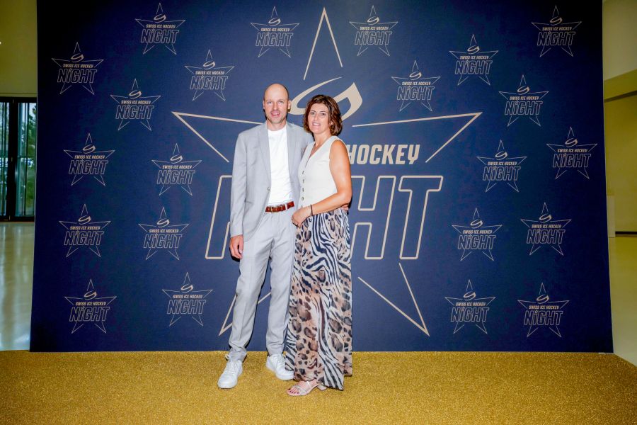 Stefan Volken, VR Leistungssport Swiss Ice Hockey, mit seiner Ehefrau Jolanda.