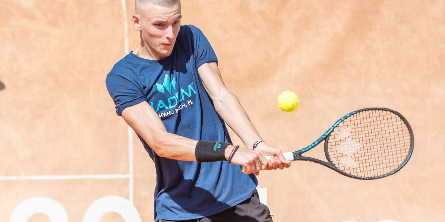 Filip Tasic vom TC CIS Wase gewann bei den Junioren U18 und triumphierte auch im Doppel.