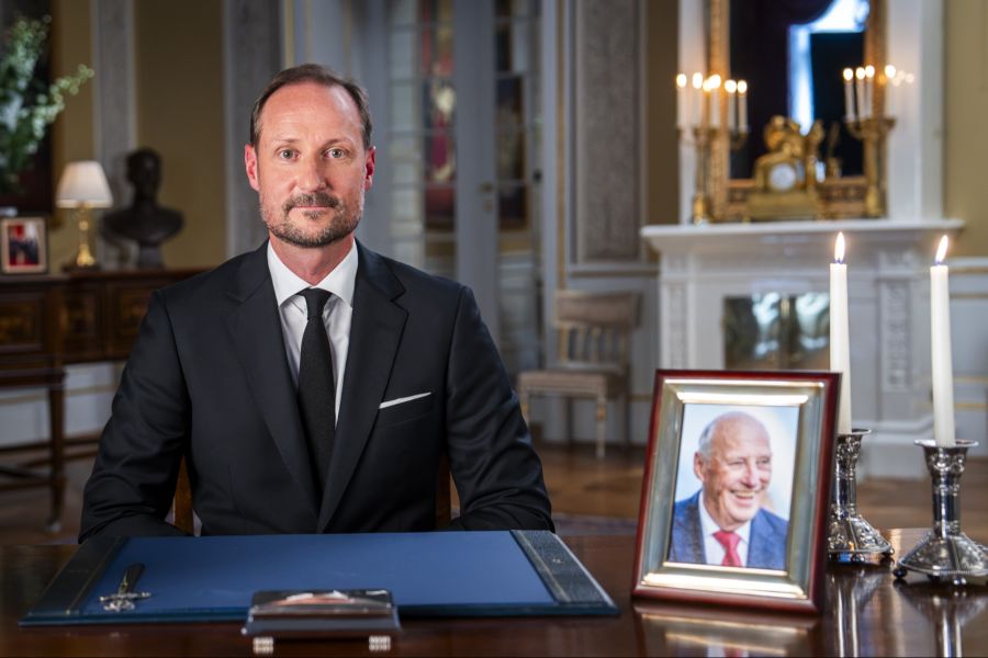 Er hielt am Samstag seine erste Rede und kämpfte mit den Tränen.