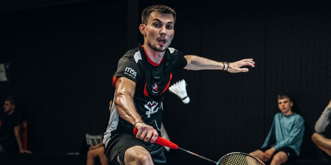 Badminton