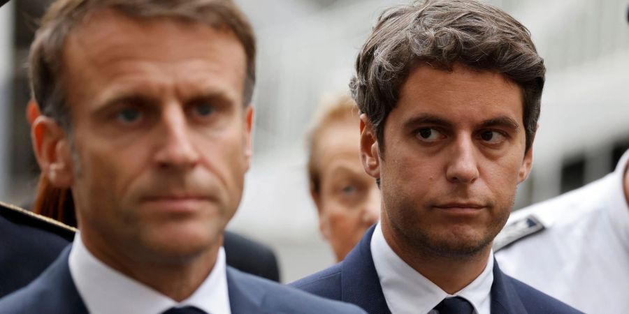 Gabriel Attal (r.) und Frankreichs Präsident Emmanuel Macron.