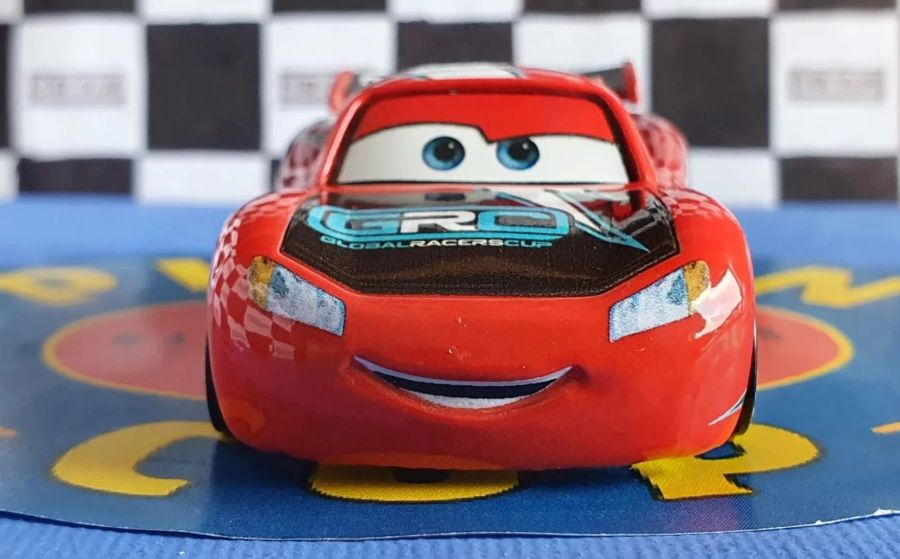 ferrari, lightning mcqueen, cars, disney