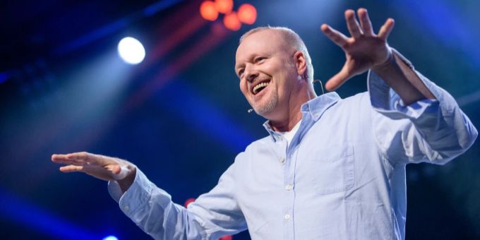 In seiner neuen Show lässt Stefan Raab Erinnerungen an seine frühere Show «Schlag den Raab» aufleben. Stefan Raab