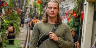 Keine Eifersucht? - Kelly-Sohn geniesst Leben mit gleich zwei Frauen Keine Eifersucht? - Kelly-Sohn geniesst Leben mit gleich zwei Frauen