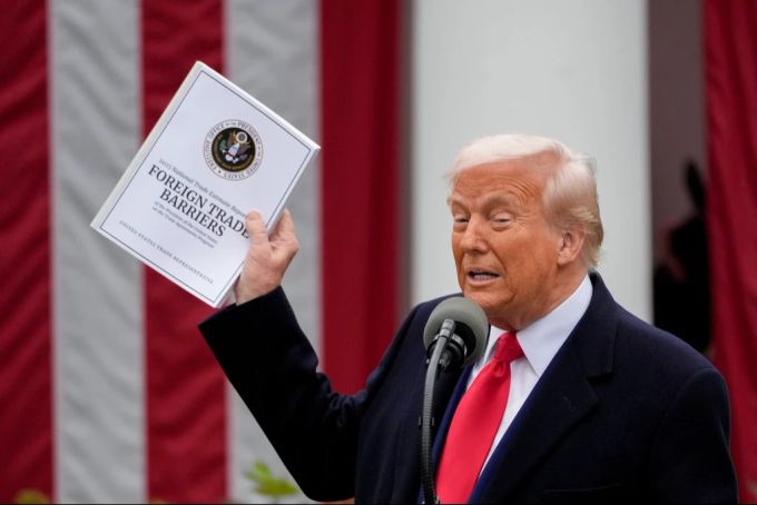 Trump hatte am 9. April neue Basiszölle von 10 Prozent eingeführt, die auch für die Schweiz gelten. (Archivbild) donald trump