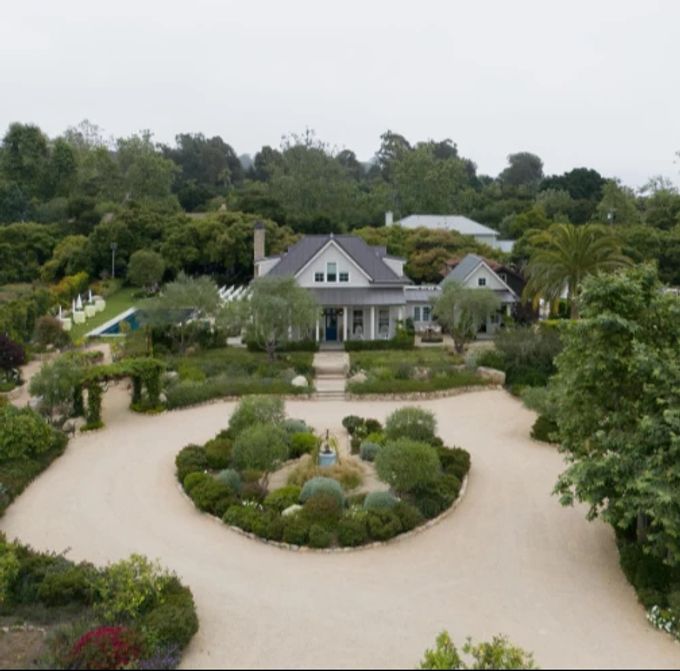 In diesem atemberaubenden Haus in Kalifornien drehte Meghan Markle ihre Show für Netflix. Villa Meghan Kochshow