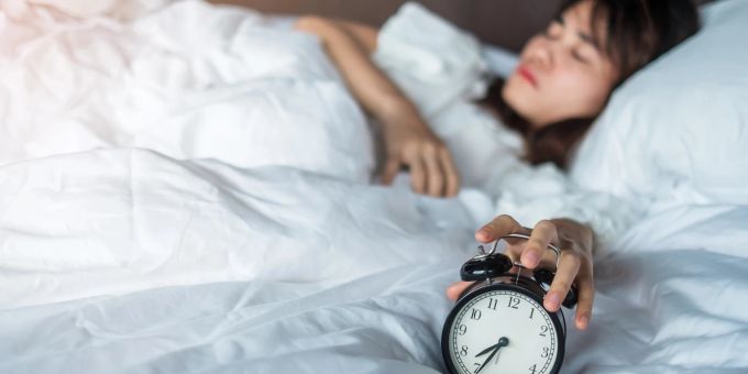 Hin und wieder hat nahezu jeder Mensch Probleme mit dem Einschlafen oder Durchschlafen, wobei Frauen besonders oft an Schlafstörungen leiden. Schlafstörung