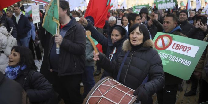 In Bulgarien demonstrierte Menschen gegen den Euro. Demo Bulgarien