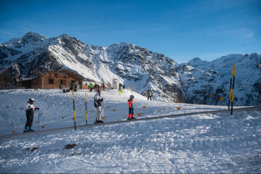 Am Wochenende werden viele Schweizer zum ersten Mal in dieser Saison auf den Ski stehen.