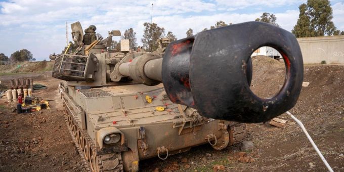 Die israelische Armee hat weitere Truppenverstärkungen auf den Golanhöhen an der Grenze zu Syrien angekündigt. Israel Syrien Golanhöhen
