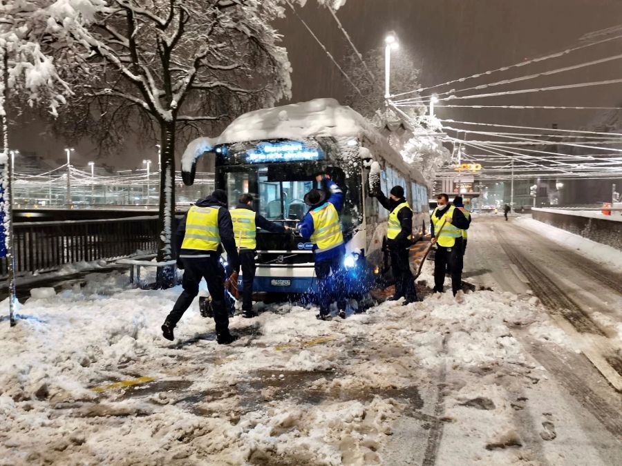 Zürich Wetter Schnee VBZ