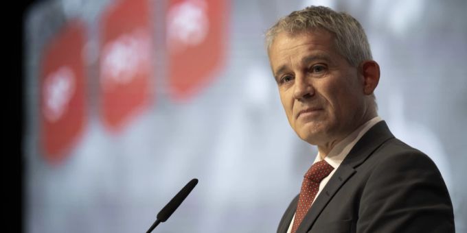 Bundesrat Beat Jans spricht am Parteitag der SP Schweiz, am 27. Oktober 2024, in Davos GR. Beat Jans