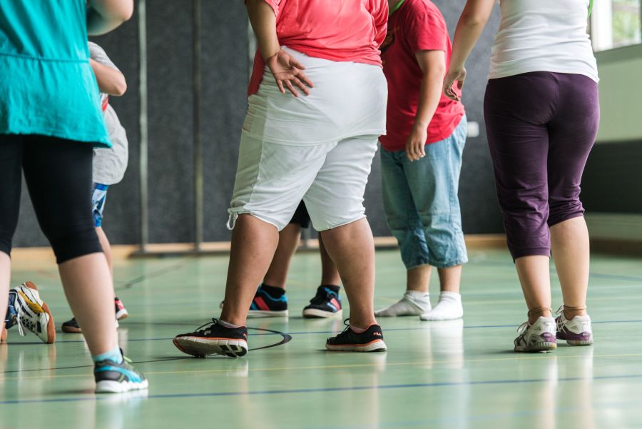Bei 105 Kindern mit Adipositas sank der BMI-Z-Score nach sechs Monaten. (Symbolbild)