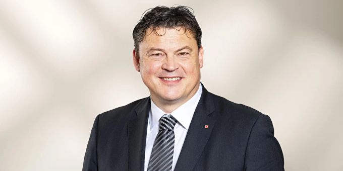 Toni Hofer ist neuer Bankratspräsident der Obwaldner Kantonalbank. Toni Hofer