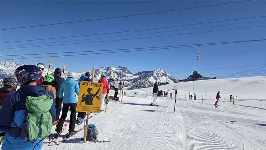 Dieses Jahr verbrachten besonders viele Schweizer die Osterferien in den Bergen, wie auch ein Nau.ch-Leser feststellte.