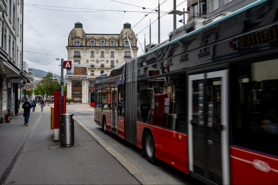 Bis zum 10. April sollen alle Anzeiger fertig umgerüstet sein.